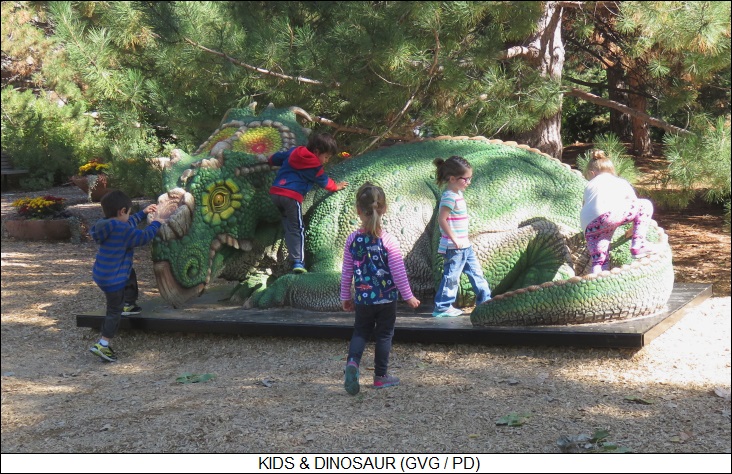 kids & dinosaur