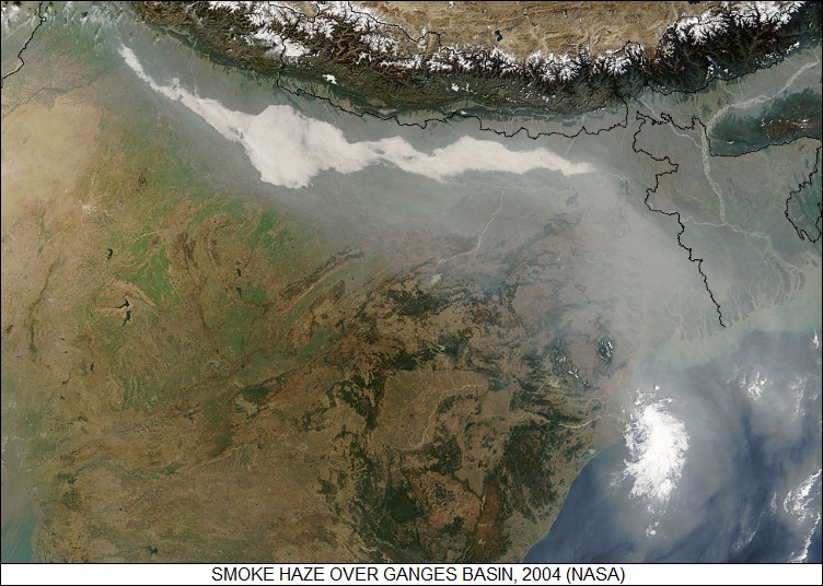 smoke haze over Ganges basin, 2004